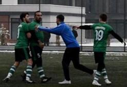 Hakeme tokat atan oyuncu 11 maç ceza aldı