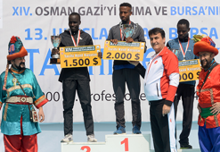 13. Uluslararası Tarihi Kent Koşusu Yarı Maratonu tamamlandı