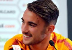 Galatasaraylı Yunus Akgün'den köy okuluna ziyaret!