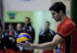 Hollandalı voleybolcu ölümden döndü