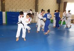 Judo Büyük Kadınlar Milli Takımı Kazdağları'nda kamp yapıyor
