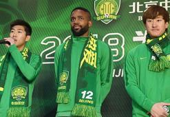 Bakambu resmen Beijing Guoan'da