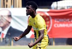 Menemenspor'da Omar Mohamed yaza dönecek