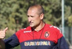 Cagliari, Zeman'ın yerini Festa ile doldurdu