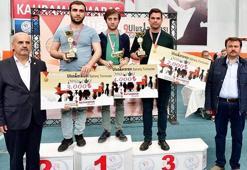 Kahramanmaraş'ta satranç turnuvası ödülleri dağıtıldı