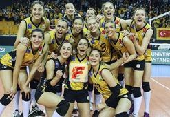 VakıfBank, CEV Şampiyonlar Ligi'nde yarı finale yükseldi