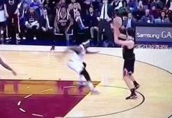 Gasol, LeBron'u tribünlere yolladı!
