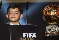 Ronaldo'nun oğlu Messi'nin hayranı çıktı