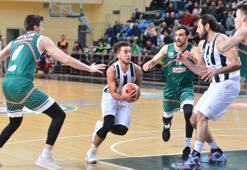 Banvit, Sakarya'yı deplasmanda geçti: 67-75