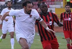 Servet Çetin, Mersin'in vazgeçilmezi oldu