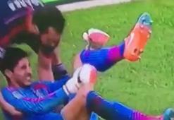 Futbol sahalarında görülmemiş olay!