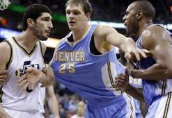 Enes Kanter kavga etti!