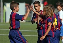 La Masia'da şov var! Ağabeylerini aratmıyorlar