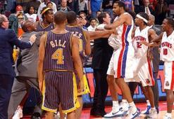 NBA'in en büyük kavgası 10 yaşında!