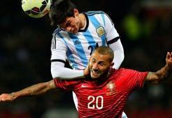 Messi'li Arjantin'i Q7 yıktı