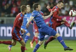 Çek Cumhuriyeti 2-1 İzlanda