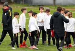 Florya'da Fatih Terim kontrolü ele aldı