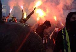 Fenerbahçeli taraftarlardan E-Bilet protestosu