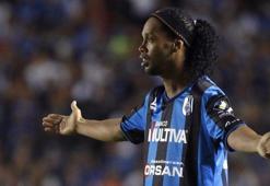 Ronaldinho rezil oldu