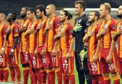 Galatasaraylı futbolculardan taraftarlara çağrı!