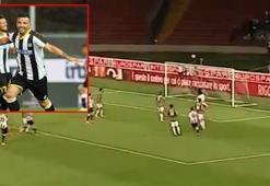 Antonio Di Natale'den enfes aşırtma!