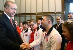 Down Sendromlu sporculardan Cumhurbaşkanı Erdoğan'a maç teklifi