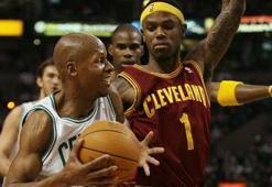 Lebron gitti, Cavaliers bitti