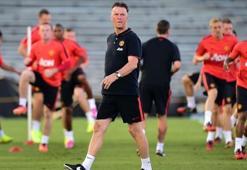 Van Gaal fena yakalandı