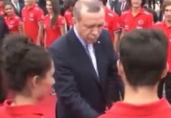 Başbakan'dan Milli futbolcuya dövme eleştirisi