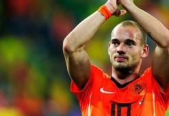 Sneijder'e ilgi bombardımanı