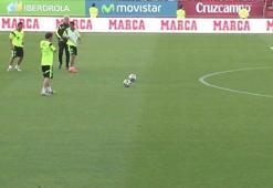 Cazorla, De Gea'yı fena avladı