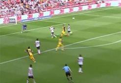 Raul Garcia'dan mucizevi gol!