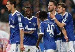 Schalke 3 attı 3 aldı