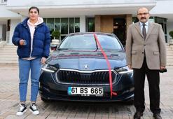 Olimpiyat şampiyonu Busenaz Sürmeneli, otomobille ödüllendirildi