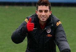 Galatasaray Alex Telles'in lisansını çıkardı