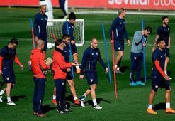 Sevilla evinde United'ı ağırlayacak