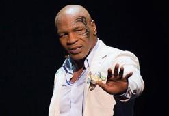 Mike Tyson'dan inanılmaz şov