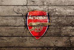 Arsenal'den seksi forma tanıtımı