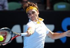 Federer set vermedi