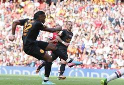 Drogba'dan şahane gol!