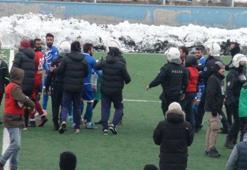 Kars'ta BAL maçında olay