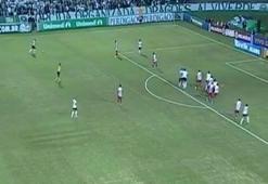 Alex verdi, Deivid attı!