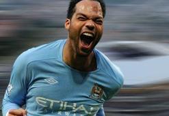 Lescott terlemeden oynar!