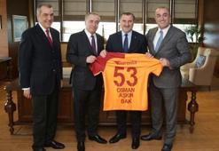 Galatasaray yönetiminden nezaket ziyaretleri