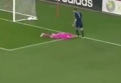 Juninho zımbaladı, kırmızıyı gördü!