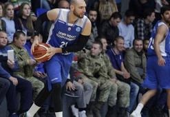 Büyükçekmece Basketbol'dan Mehmetçik Vakfına bağış