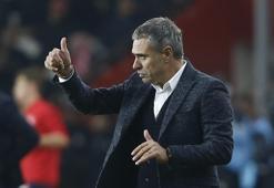 Rıdvan Dilmen: Ersun Yanal, Fenerbahçe'ye düşmemeye gelmiş!