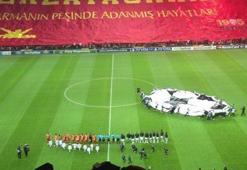 Tribünden çok özel!