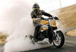 Motorsiklet ve drift şov!
