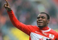 Emenike bu golle tarihe geçti!